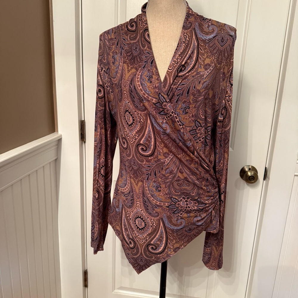 SARA CAMPBELL TOP TEE LONG SLEEVE V NECK SURPLICE TAN BLACK BLUE USA SIZE M